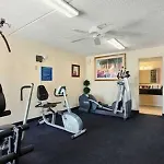 Days Inn By Wyndham Orlando Airport Florida Mall 